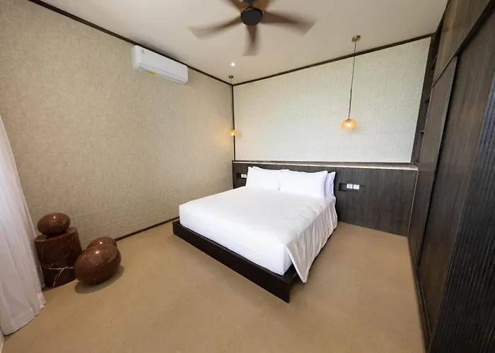 Slim Summer House - Bingin, Villa