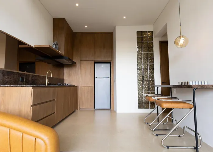 Slim Summer House - Bingin, Villa *